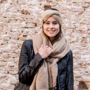 Πλεκτή πασμίνα μπεζ