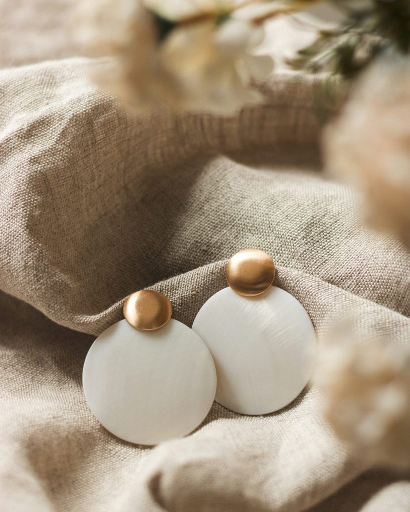 Σκουλαρίκια: Η Τελευταία Πινελιά που Αλλάζει τα Πάντα